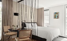 Bob W Munich Schwabing